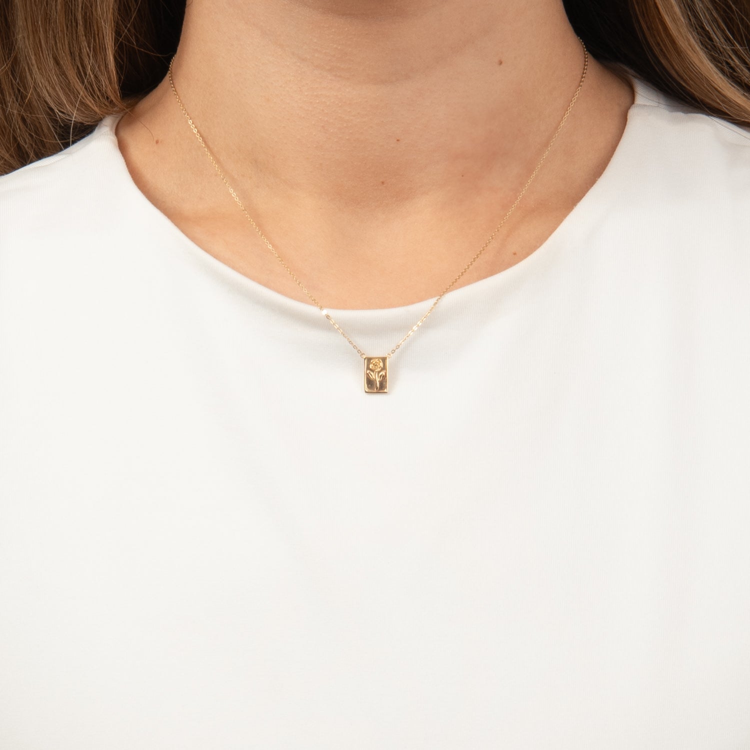 DETAIL233235